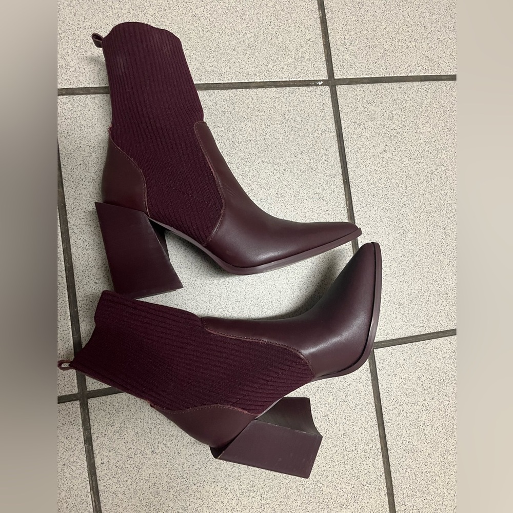 Steve Madden boots size 7
